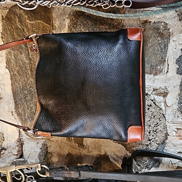 Vintage Dooney & Bourke CLAREMONT Cross Body Pebbled Leather Purse - Picture 6 of 9